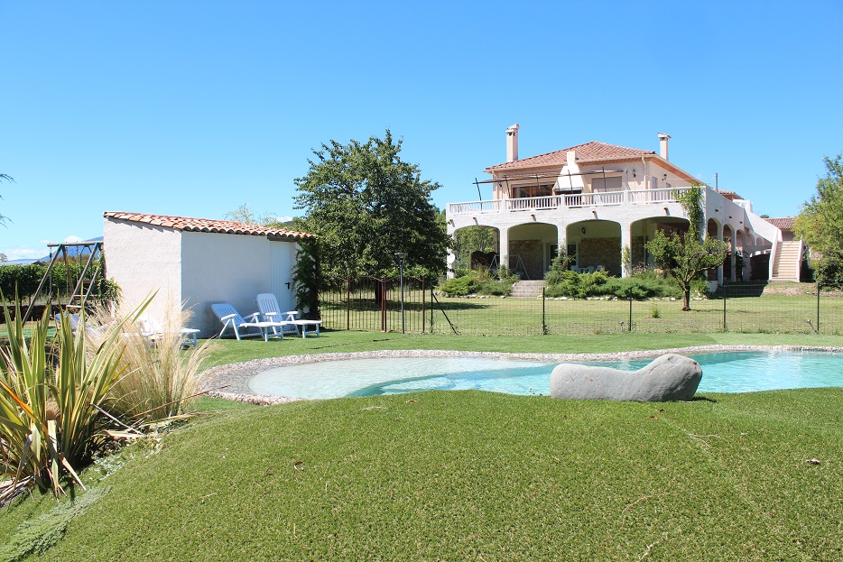 Qlistings - Property With Gite And 2 Annexes On About 1ha Of Land With A Private River Bank. Property Image