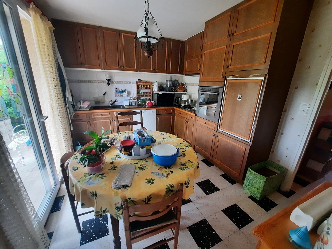 Qlistings Town House With 126 M2 Of Living Space, Possibility Of 2 Apartments And With Heated Pool. image 14