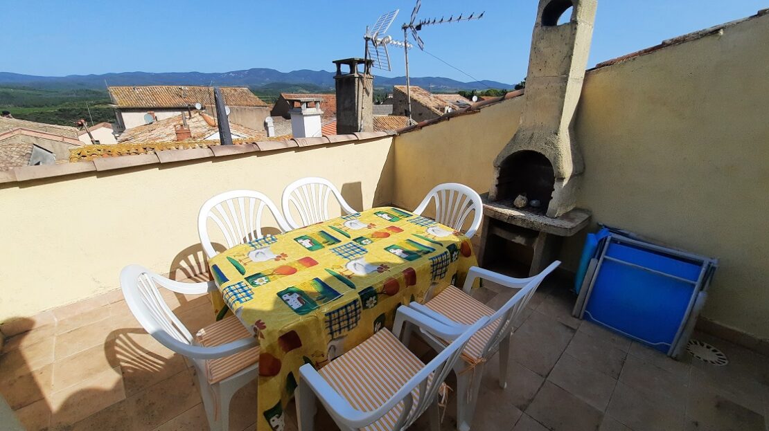 Nice Village House With 90 M2 Of Living Space, Balcony, A Roof Terrace And Splendid Views.