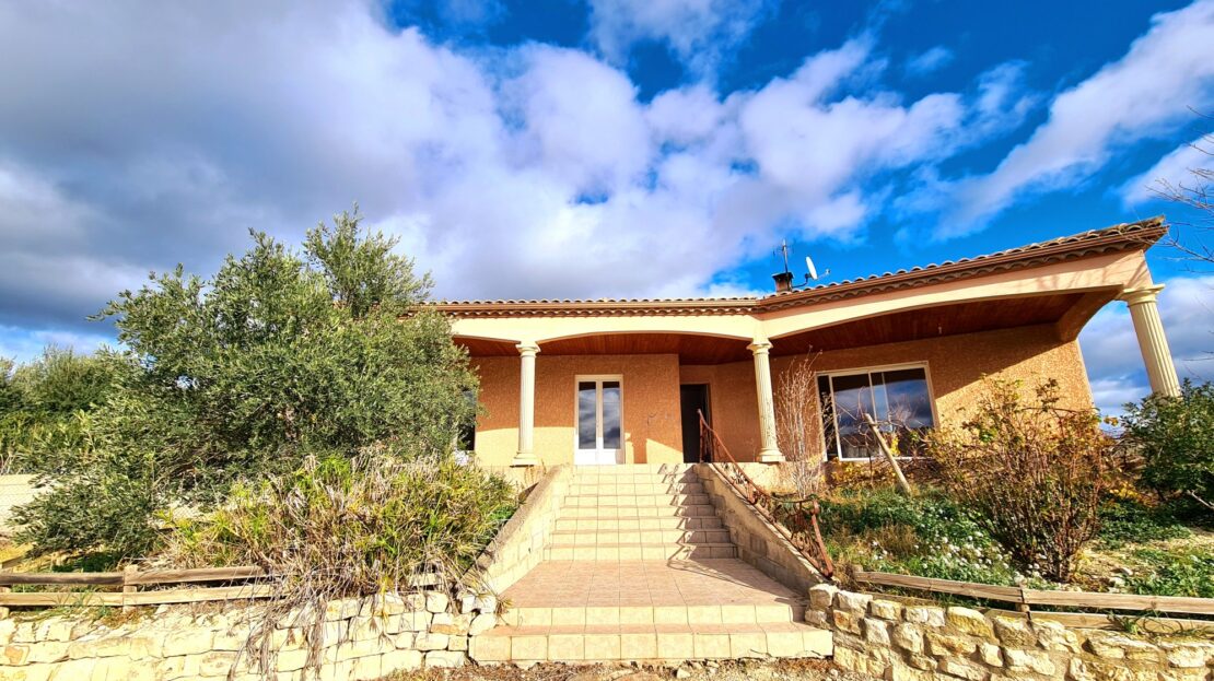 Qlistings - Pleasant Single Storey Villa With 118 M2 Of Living Space On A 1399 M2 Plot, Quiet Location Property Image