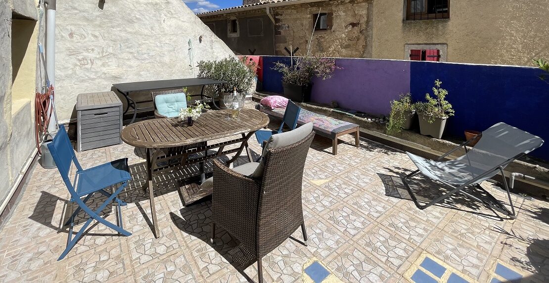 House in Quarante - view 1
